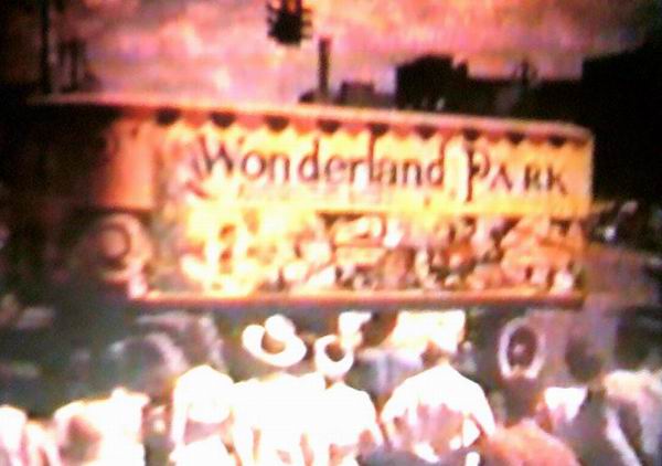 Wonderland Amusement Park - Old Photo (newer photo)